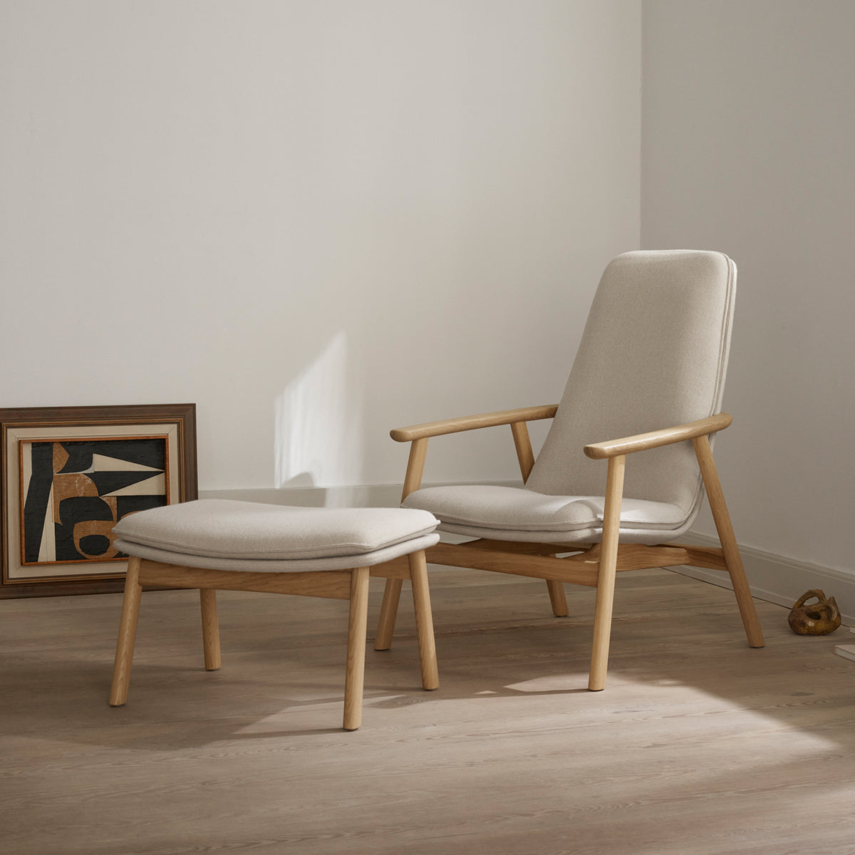 Uku Lounge Chair and Ottoman