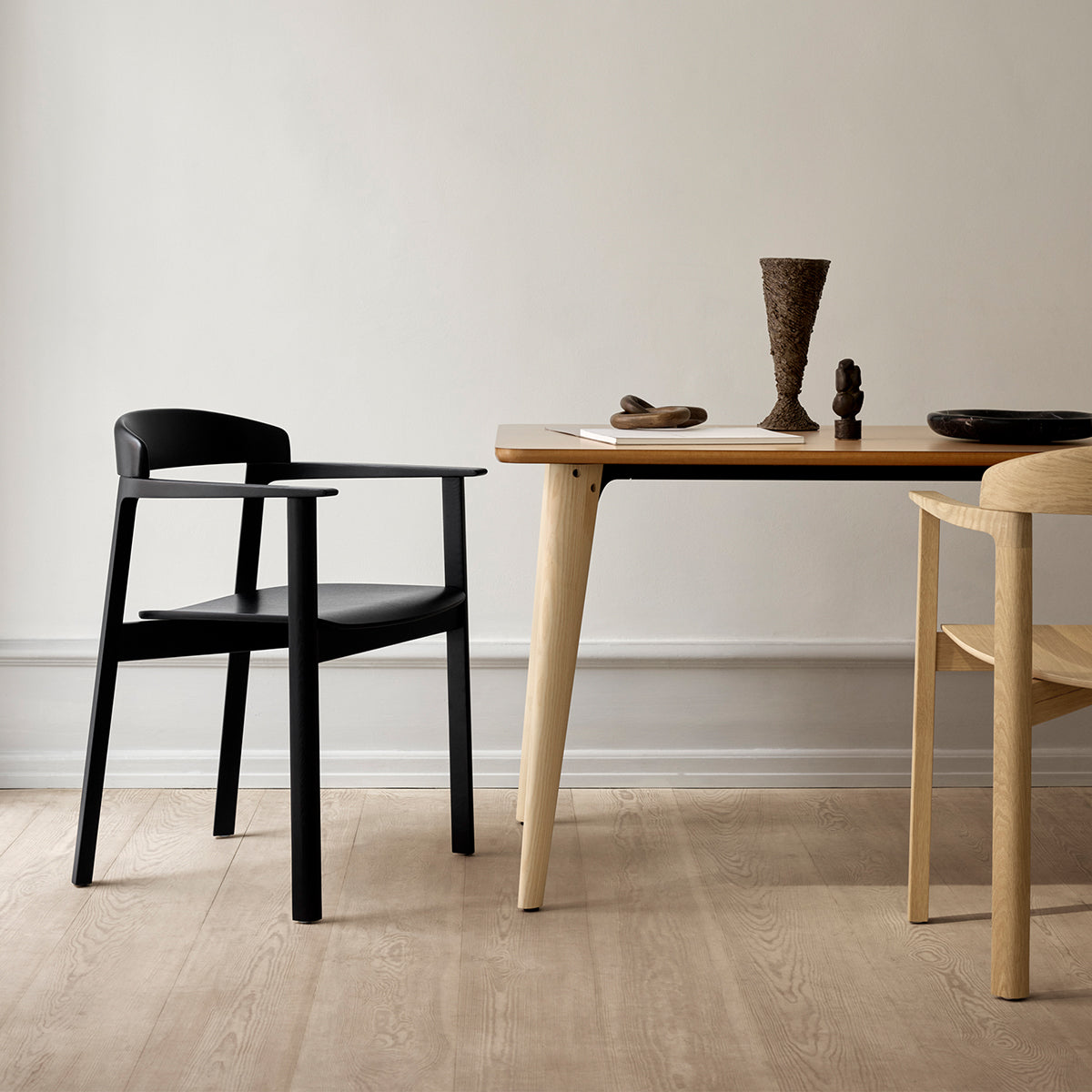 Yõso Armchair