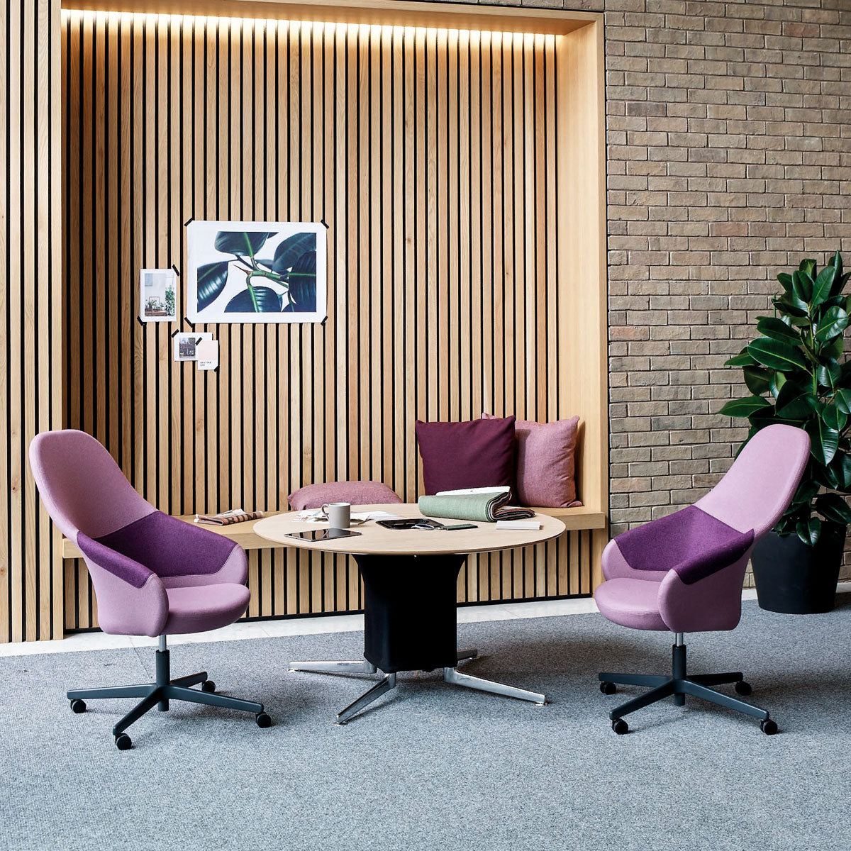 Ad-Lib Work Lounge Chair