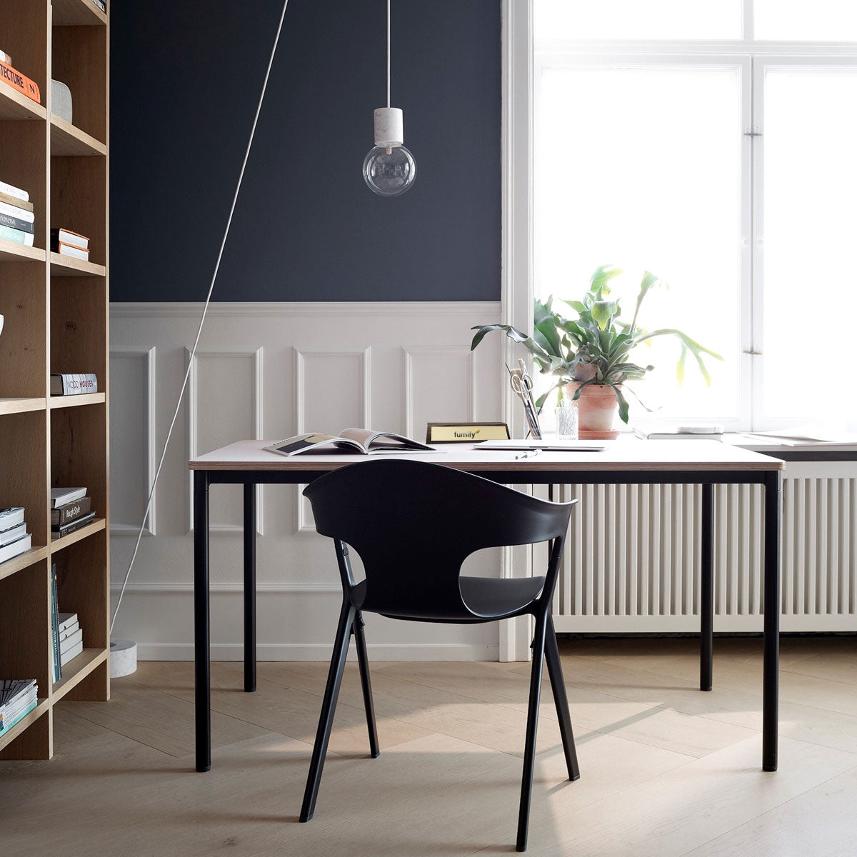 Axyl Chair Black