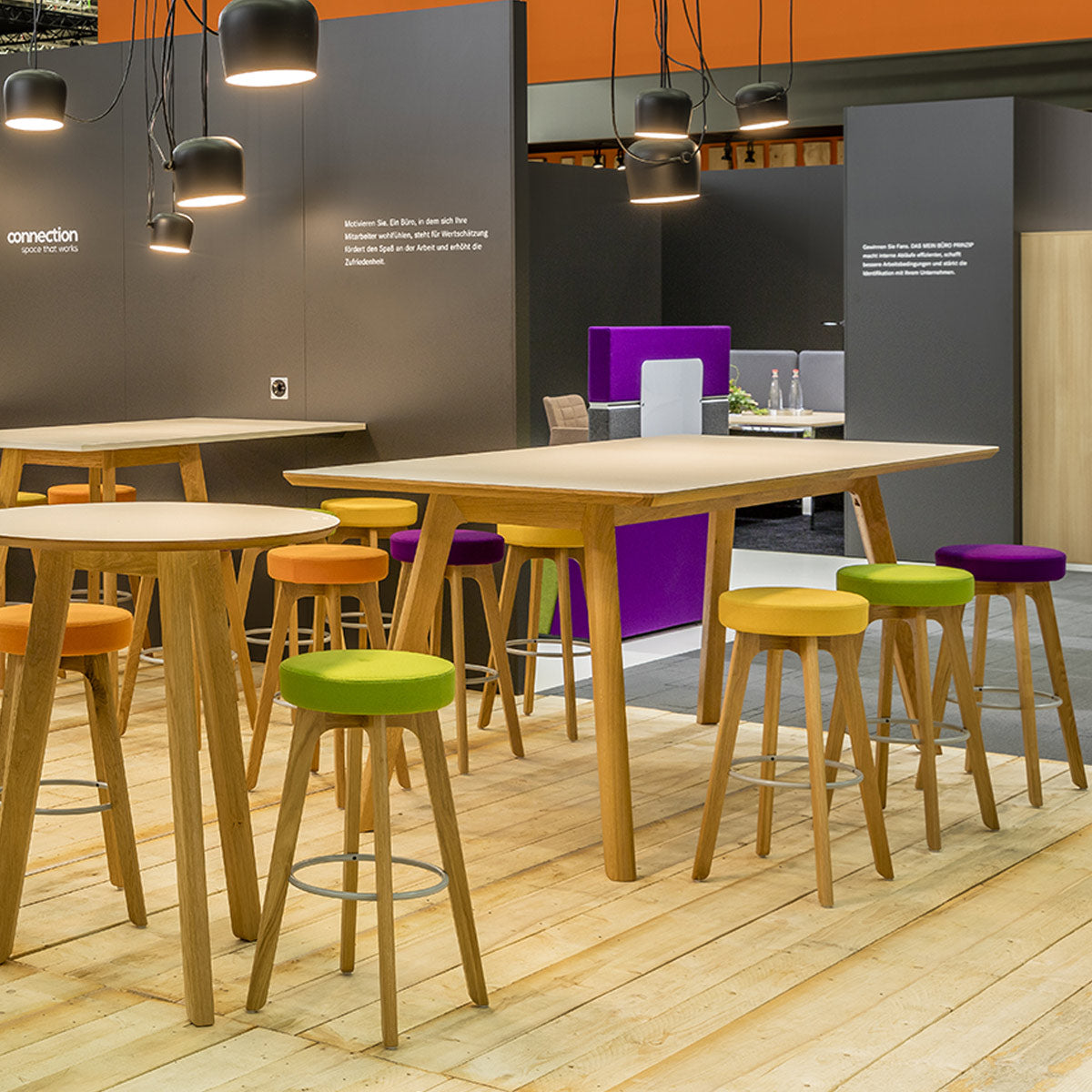 Centro Lite Table