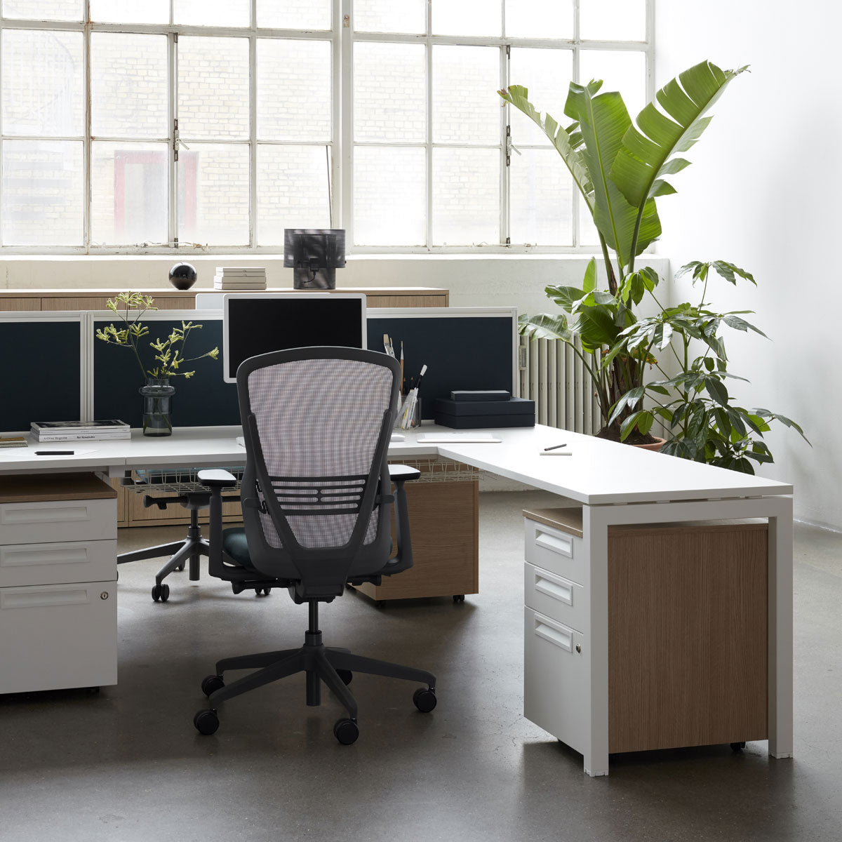 Chemistry Desk with Return Desk
