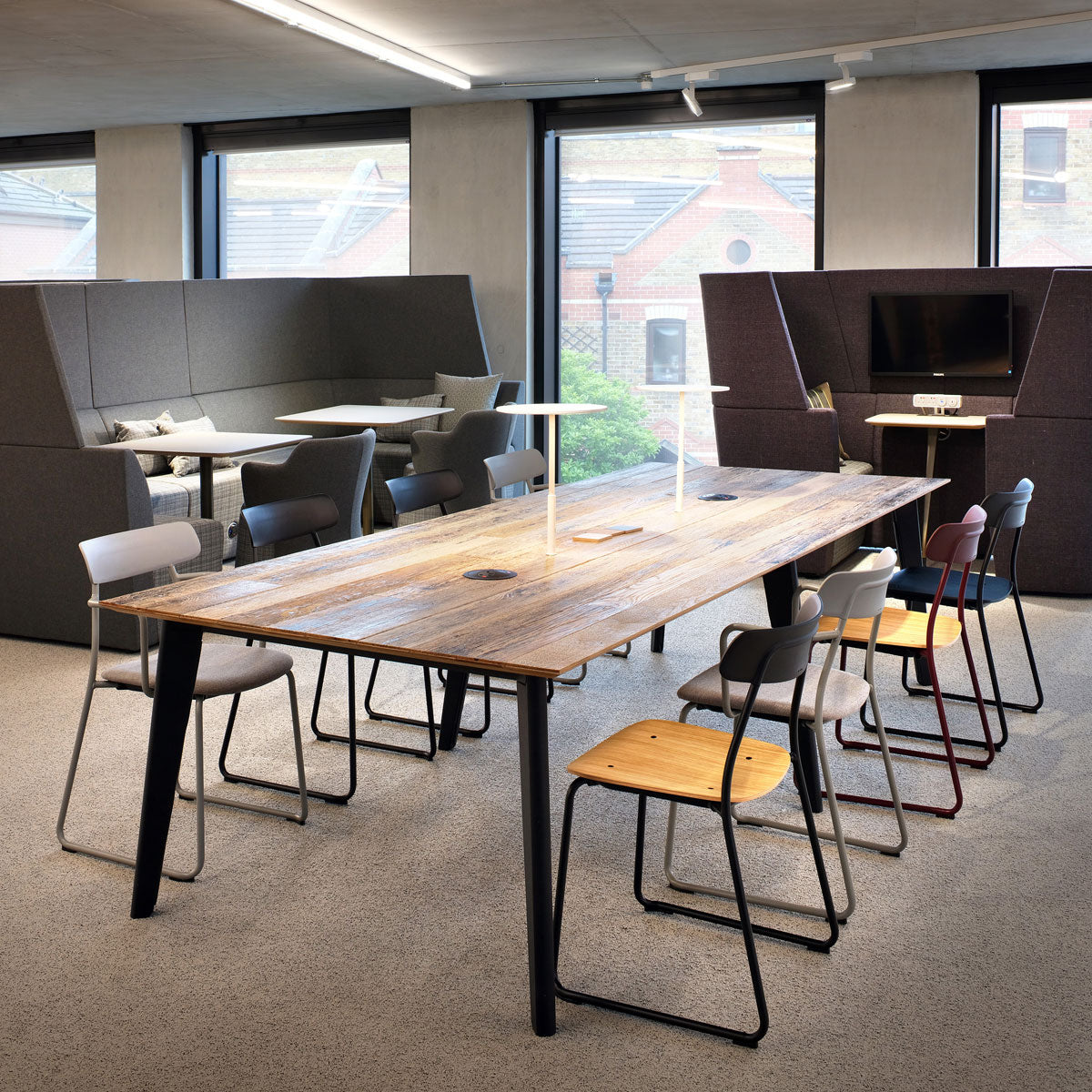 Cubb Worktables