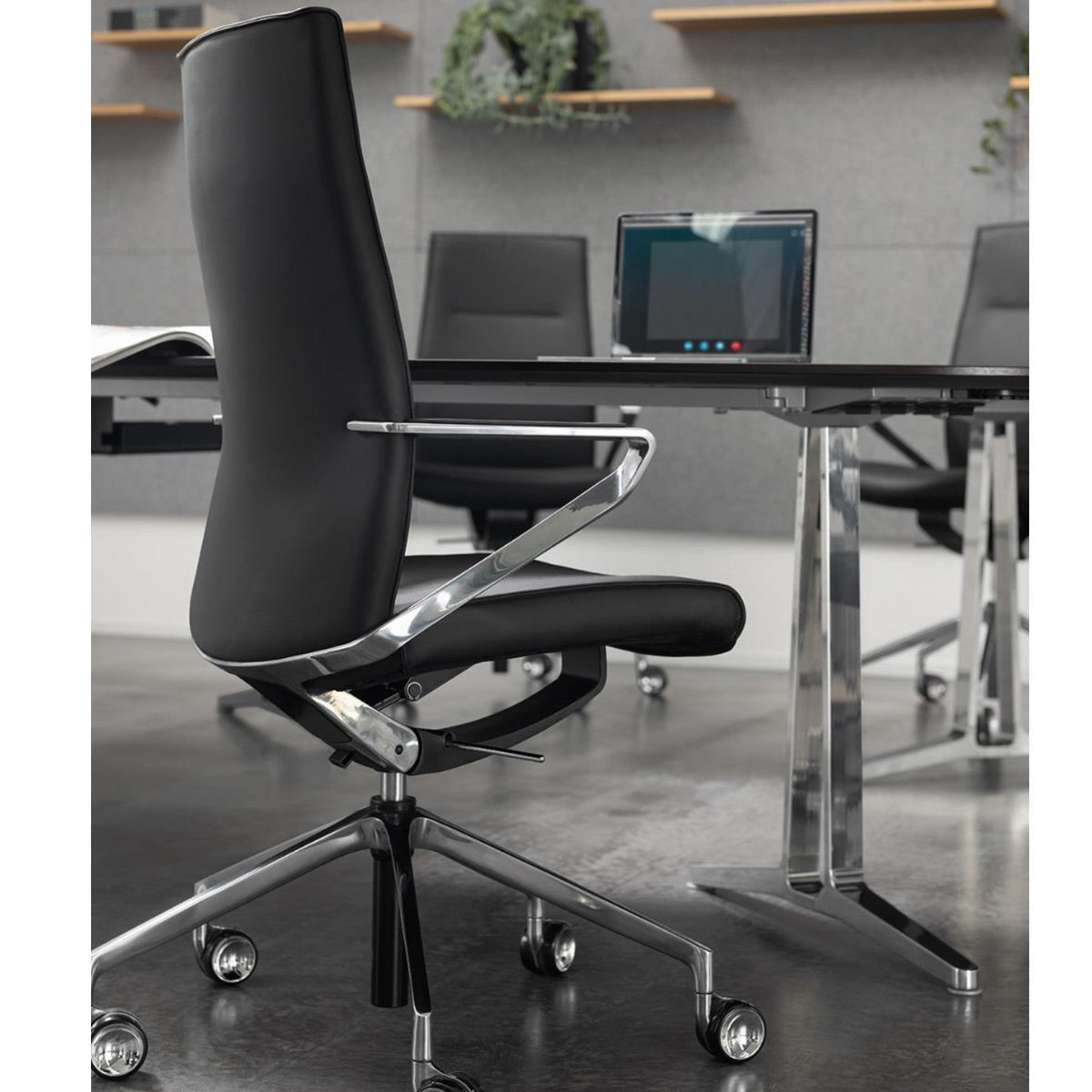 Delv Conference Swivel Chair