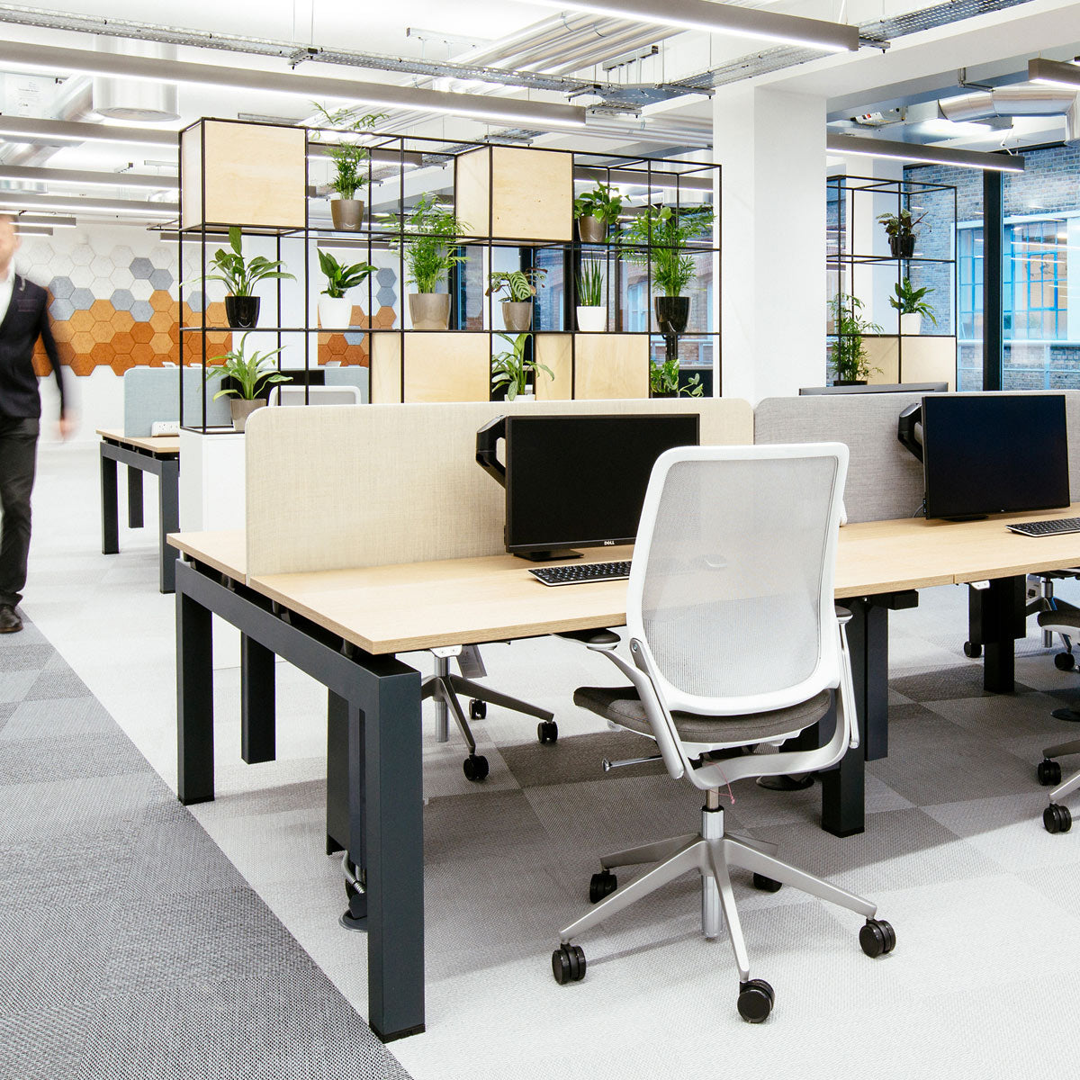 Eva Task Chair in a Modern Office Setting