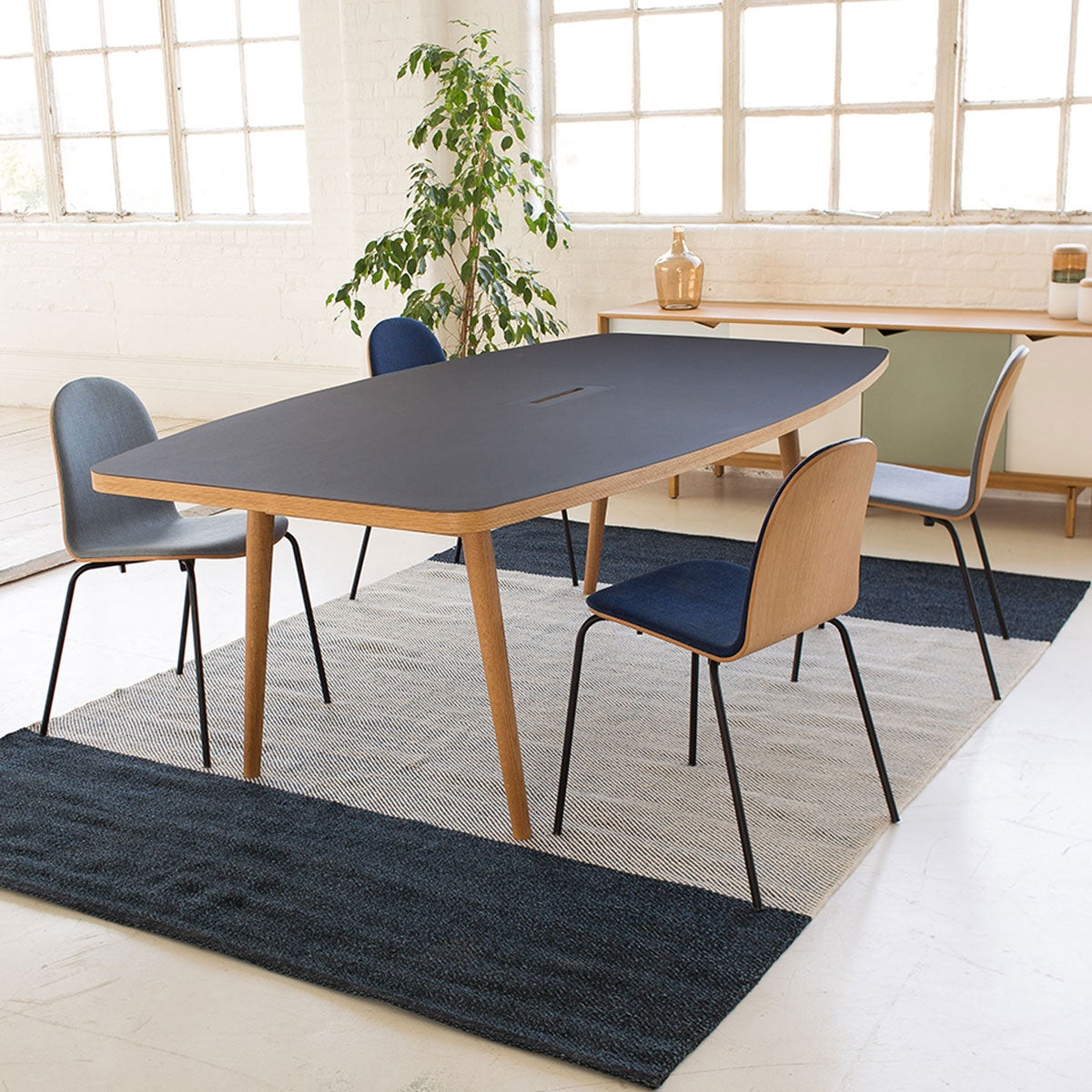 Forum Meeting Table Barrel