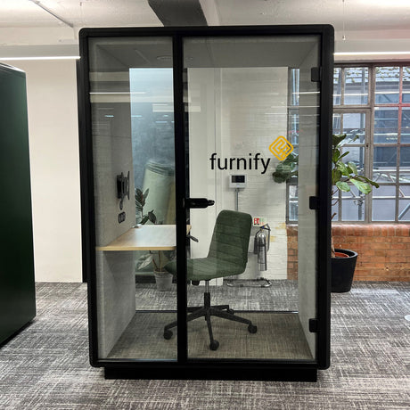 HideAway Focus Workbooth