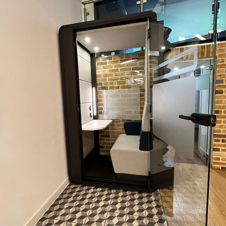 Hush Hybrid with door open