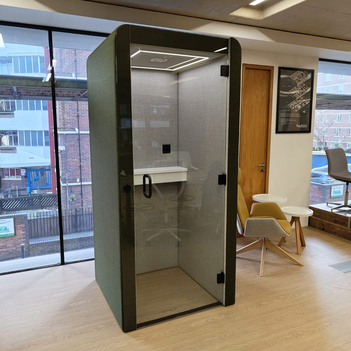 Penelope Phonebooth without floor