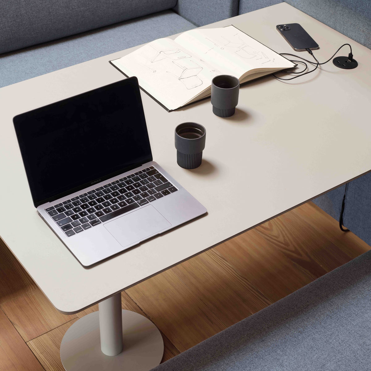 Pearson LloyD Edge Booth Table