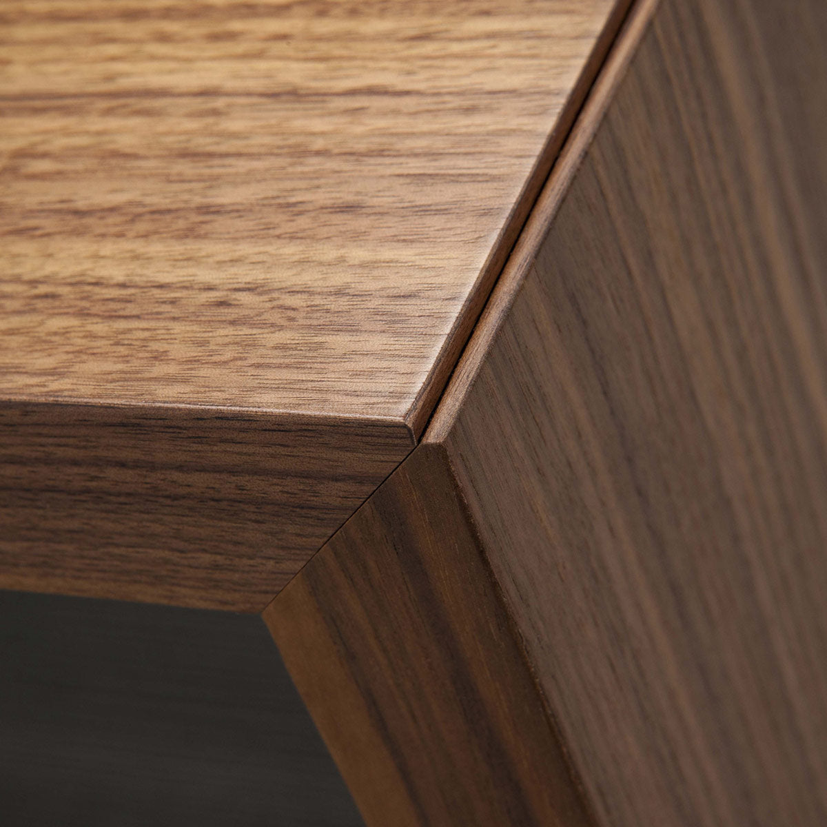 Emphasis Executive Desk Edge Detail