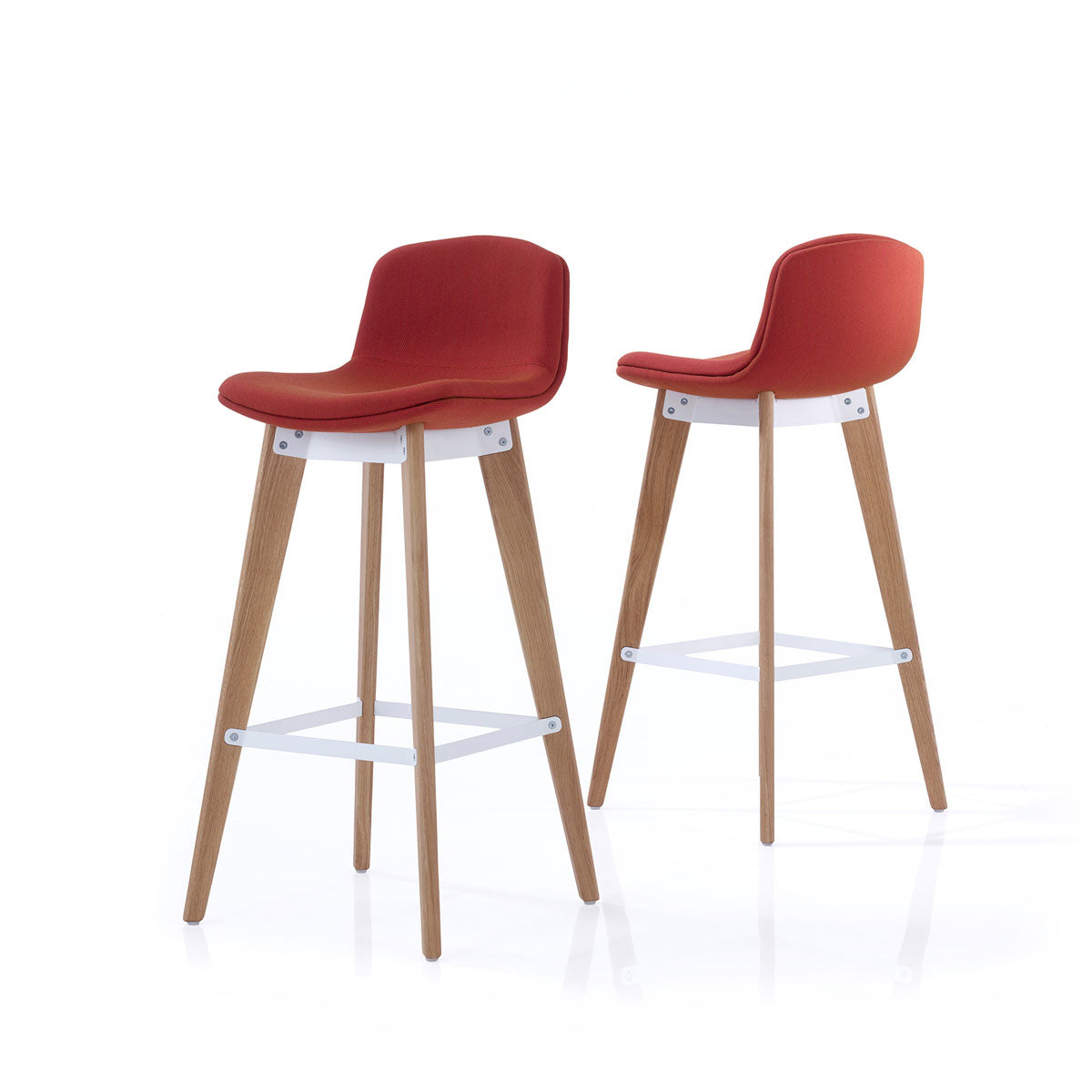 Cubb Bar Stool Oak Base