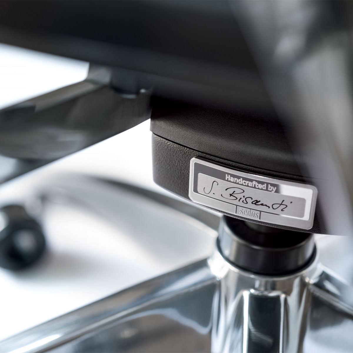 Open Up Modern Classic Chair