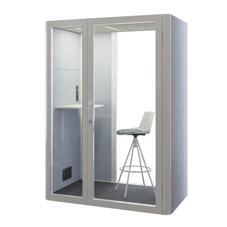 Qyos 150 Focus Booth