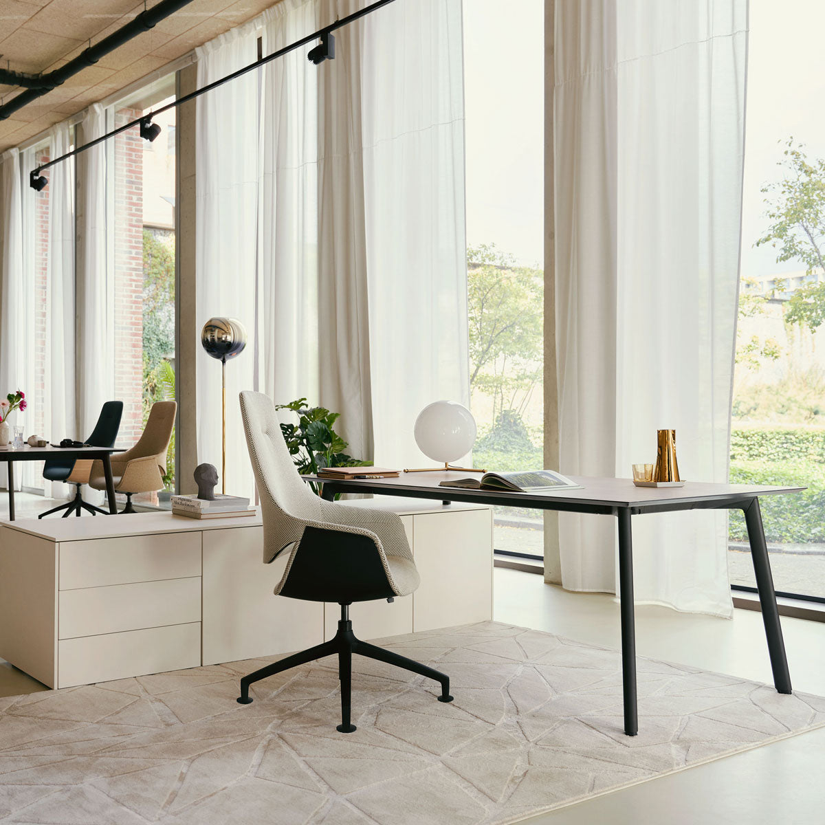 se:Mission Executive Chair