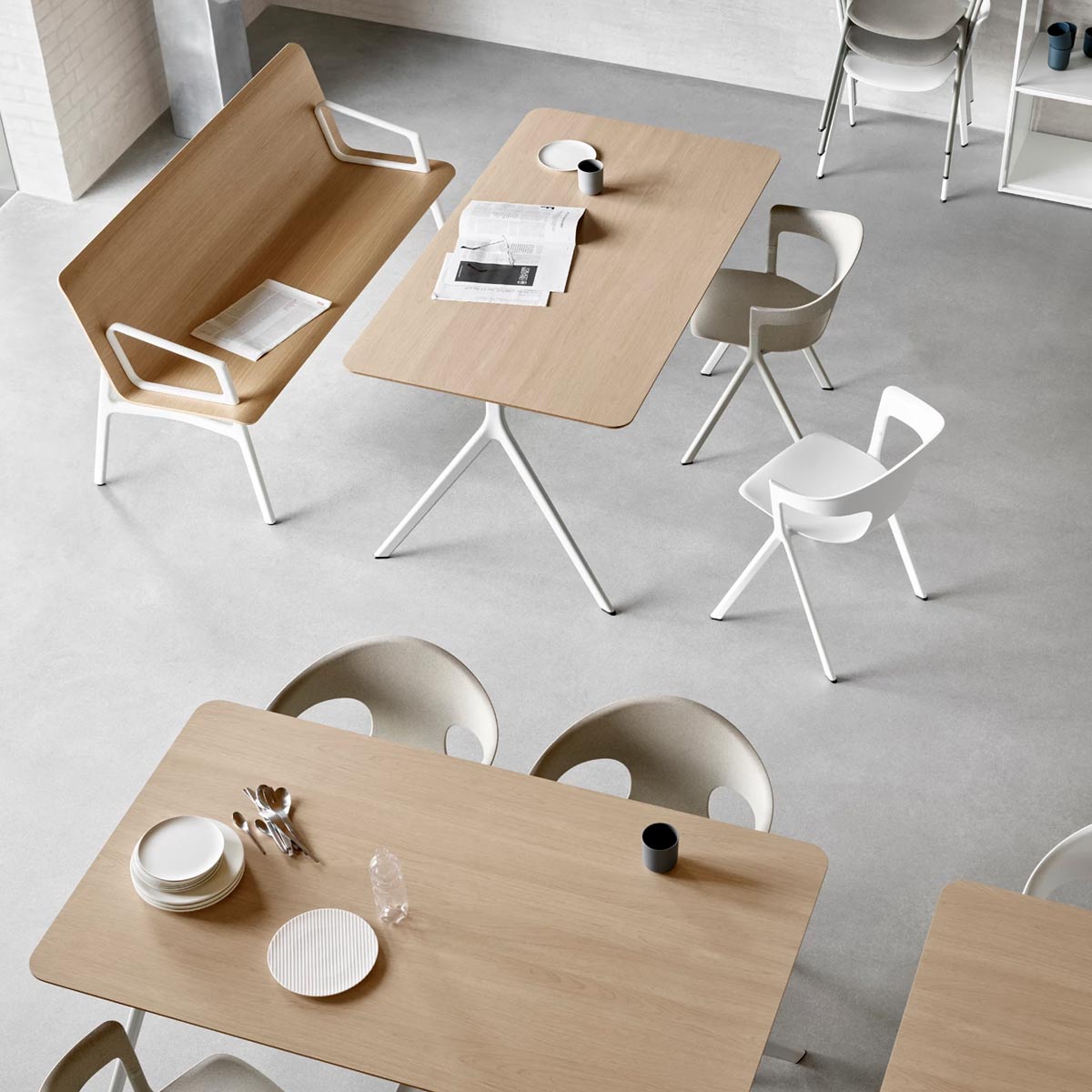 Axyl Tables