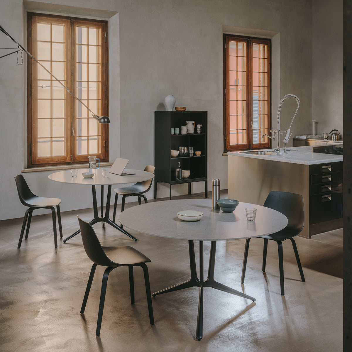 Trail Round Meeting Tables