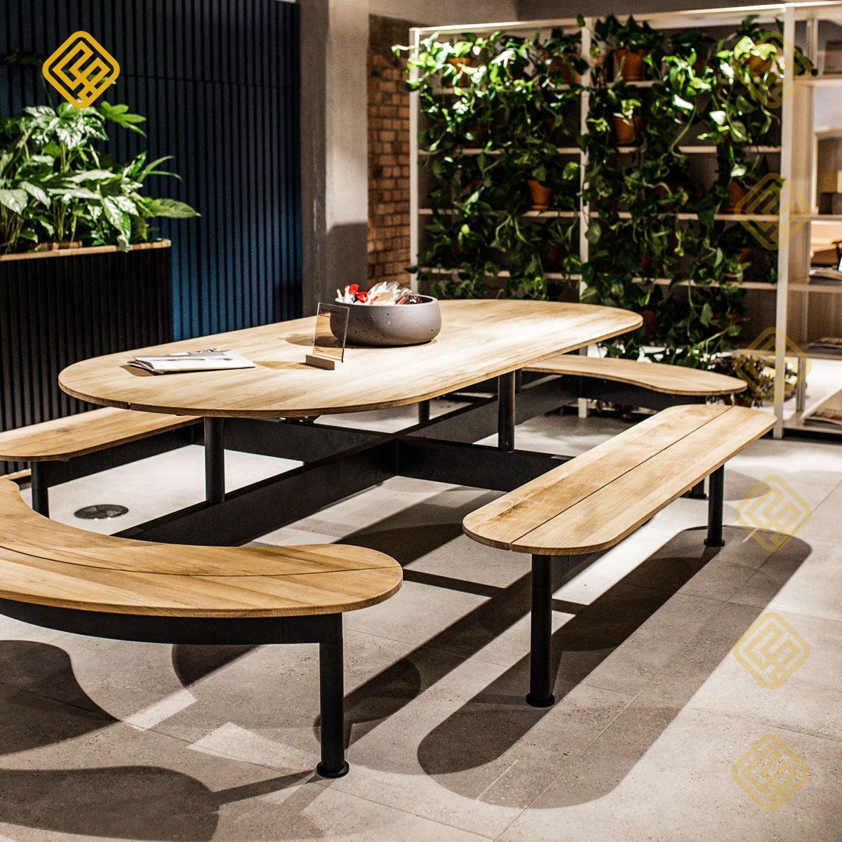 Tibo Outdoor Table