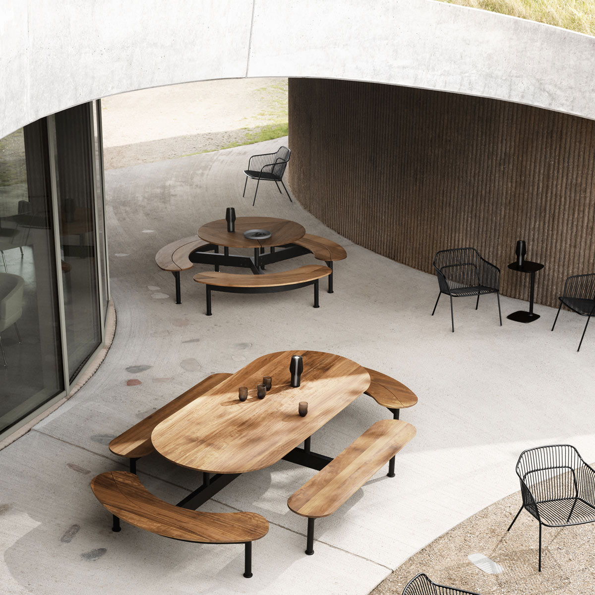 Tibo Outdoor Table