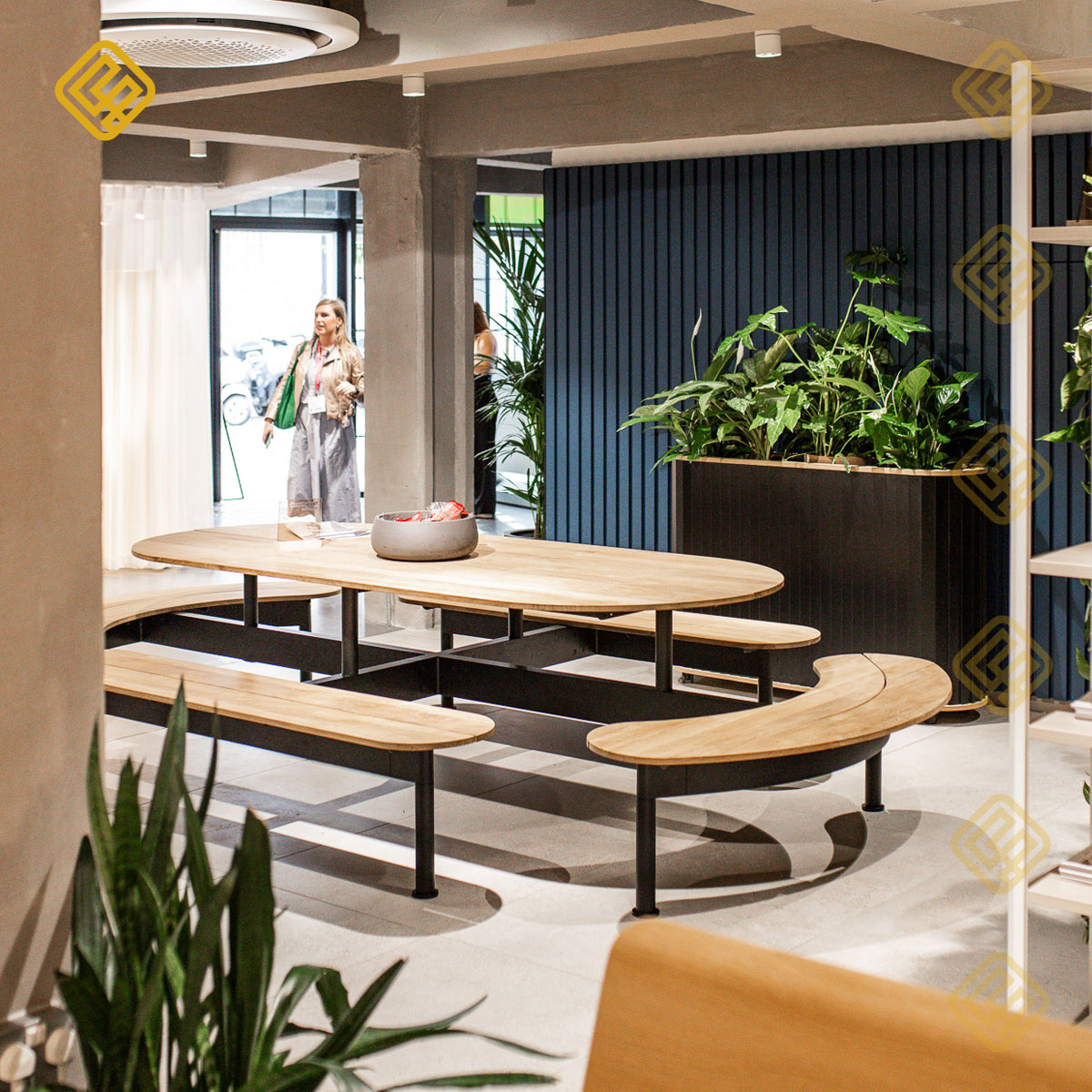 Tibo Outdoor Table