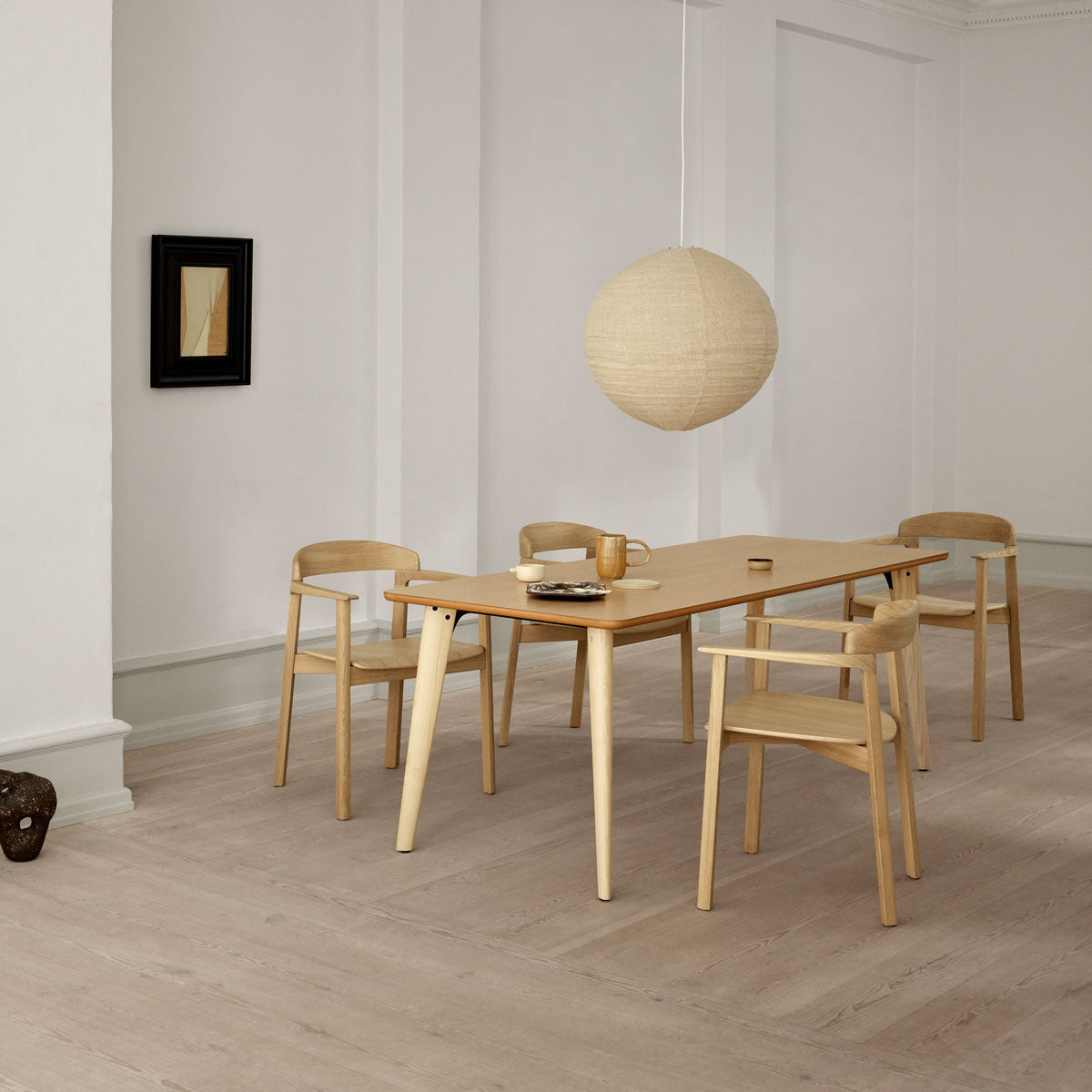 Yõso Armchair