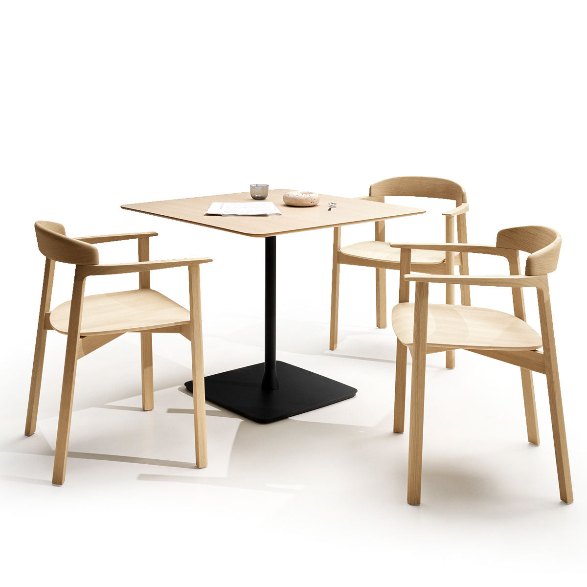 Yõso Armchair