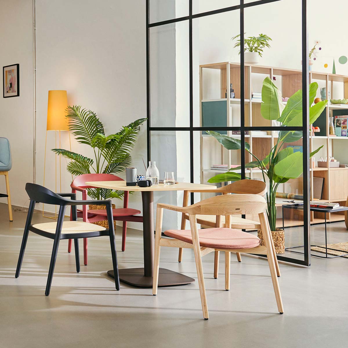 se:cafe Wood Chair