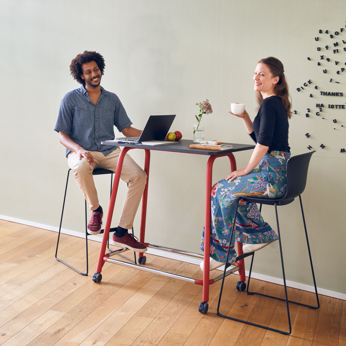 se:Lab High Desk