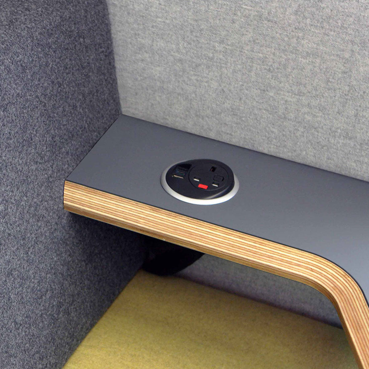 Brix 61 Solo Work Booth