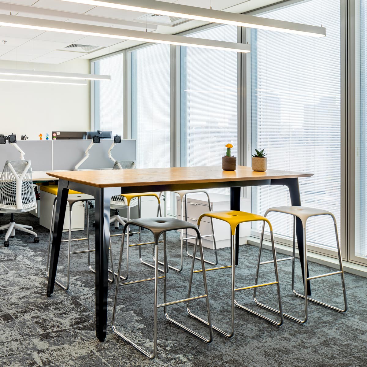 Fold Bar Height Table