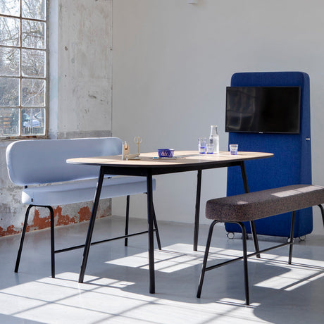 Pully Meet Table