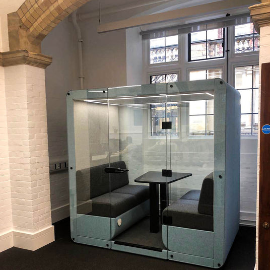 Bob Meeting Pod With Clear Glass Back Wall