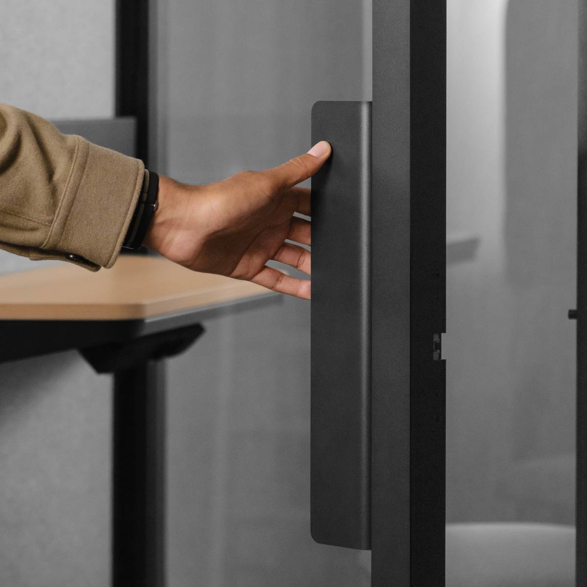 Jetson M1 Solo Pod Door Handle