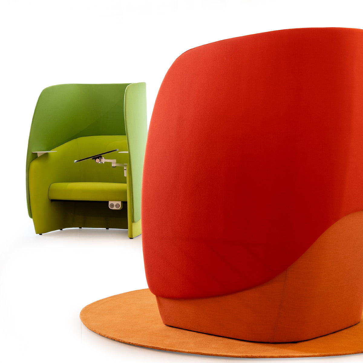 Mango Privacy Chair