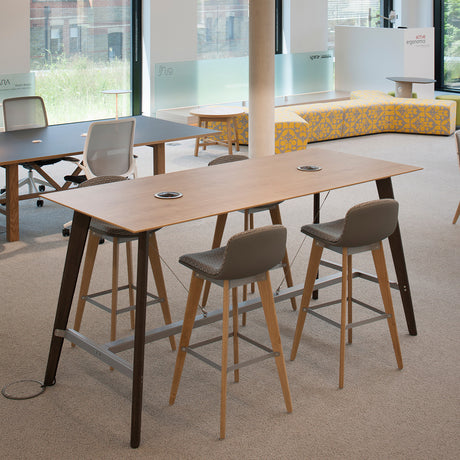 Cubb High Table