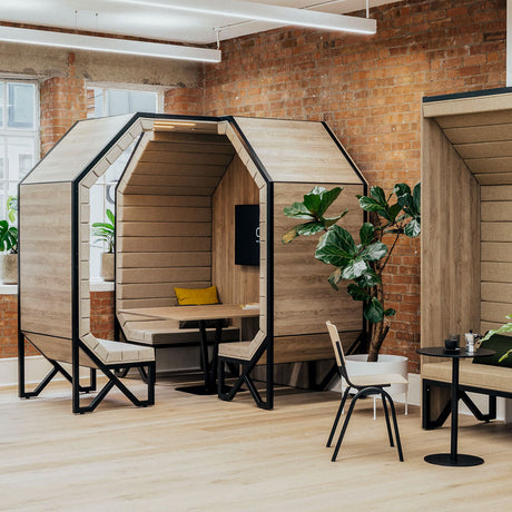 One Meeting Pod