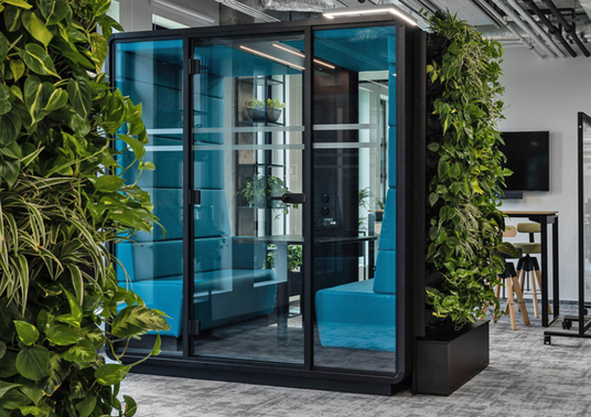 Hush Meet with Planter