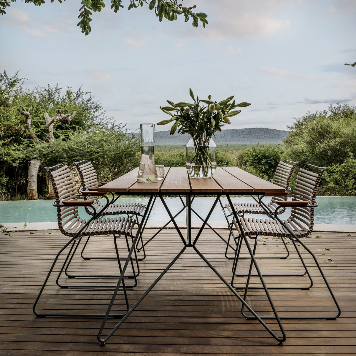 Sketch Outdoor Table